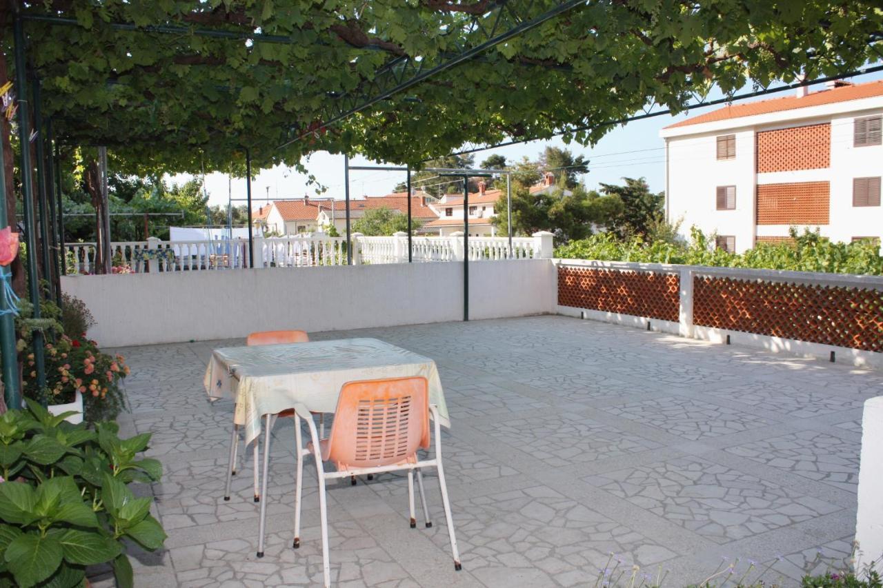 Apartments And Rooms With Parking Space Palit, Rab - 5061 Exterior foto