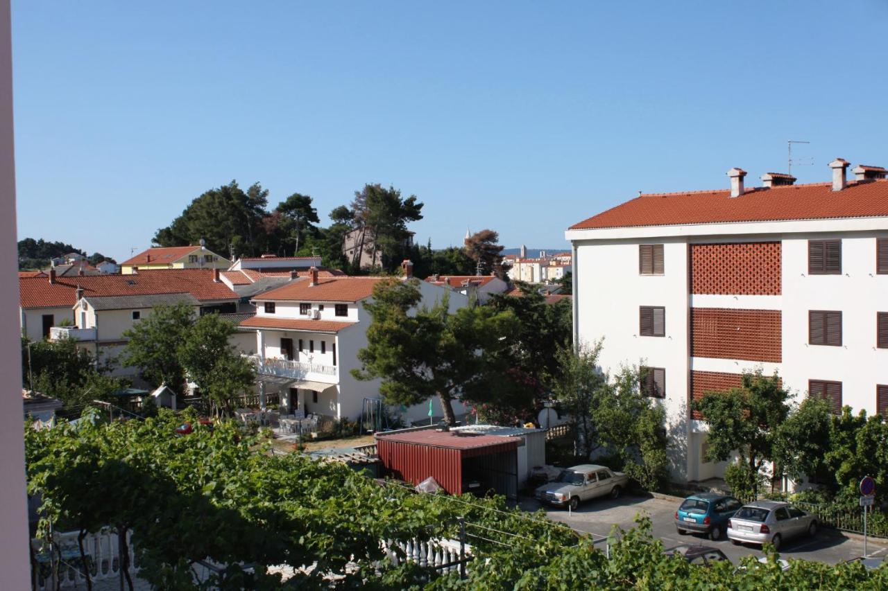 Apartments And Rooms With Parking Space Palit, Rab - 5061 Exterior foto